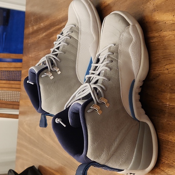 Jordan 12 Retro Gray University Blue - Picture 2 of 4